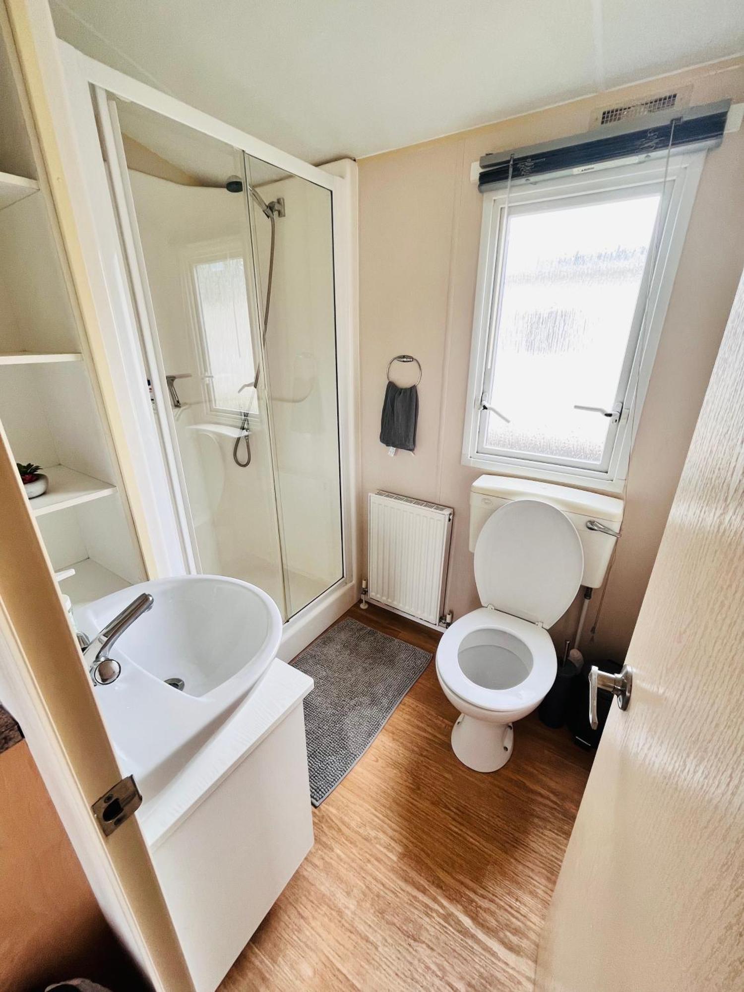 Lola'S Caravan. Your Home Away From Home. Parkeston Eksteriør billede